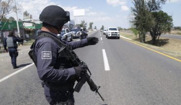 Asesinan a alcalde y retienen a candidato en Michoacán