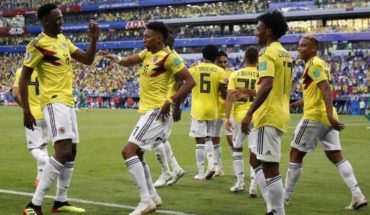 Aficionados de Colombia reciben a su selección con especial cántico a Yerry Mina