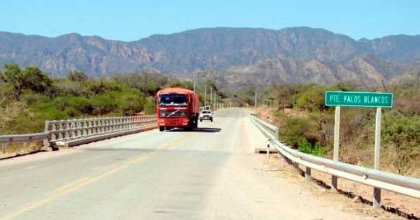 #Bolivia El hecho se produjo a 3 kilómetros del centro de la ciudad en una vía que conduce hacia el puente Capitán Ustar...