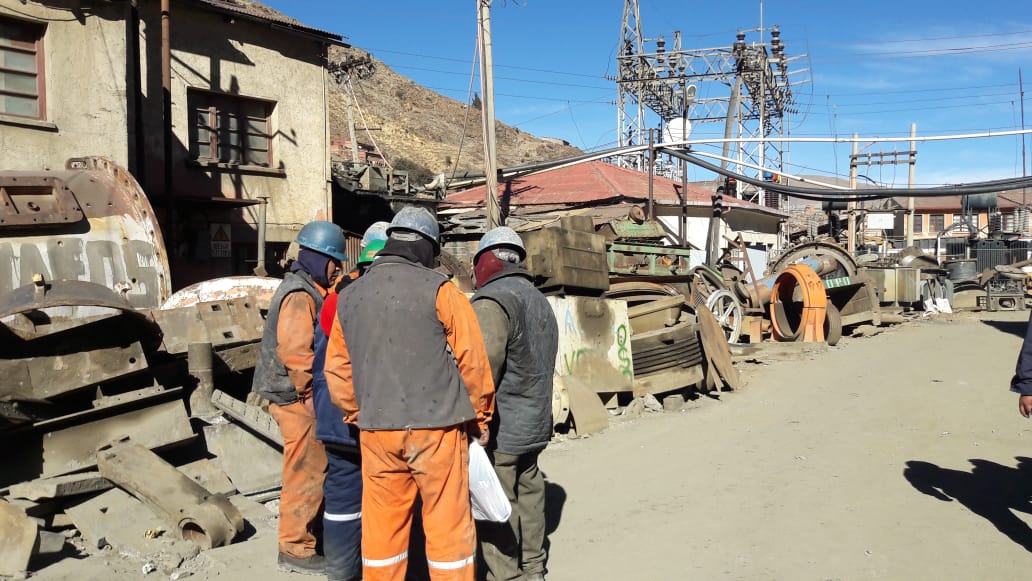 #Bolivia:, Huanuni cuenta con excesivo personal desde que al menos 4.000 trabajadores de cuatro cooperativas pasaron a s...