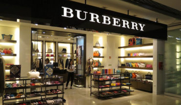 Burberry destruyó 38 millones de dólares en mercancía para evitar se devalúe la marca
