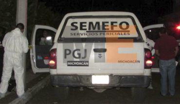 Camión del servicio colectivo atropella a un hombre y éste muere en Chilchota, Michoacán