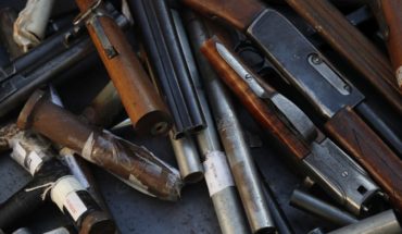 Chadwick: “Hay 234 mil armas con paradero desconocido en Chile”