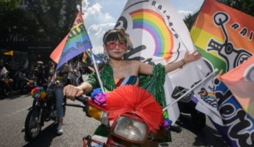 Comunidad LGBT desfila en Seúl a pesar de las protestas