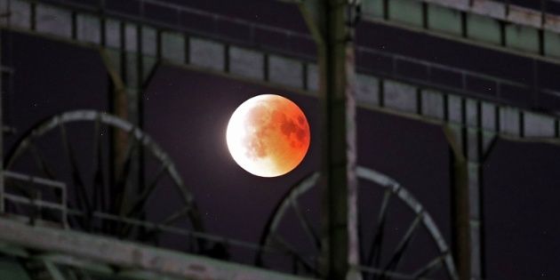 Eclipse histórico: así se vio la luna roja en distintos países del mundo