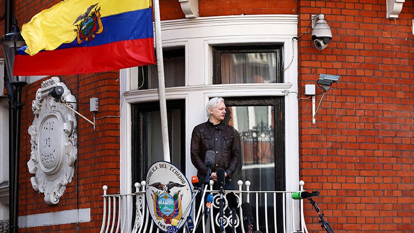 Ecuador habla con los británicos sobre Assange y pide garantías para su vida #Ecuador #británicos #Ju...