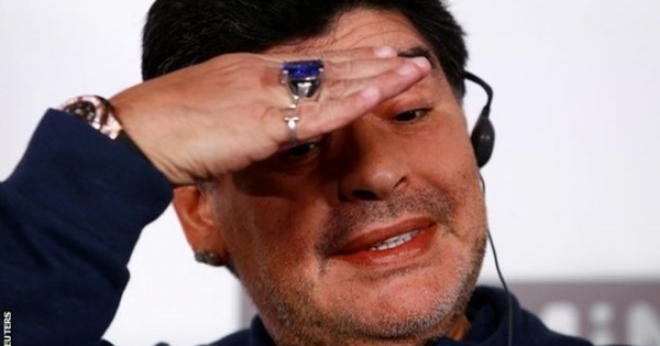 El extravagante primer día de Maradona como presidente del Dinamo Brest en Bielorrusia