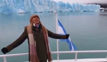 Emocionante: Coki Ramírez en el Día de la Patria cantó el himno a capella en el glaciar Perito Moreno