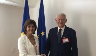 Excellent meeting btw/ #RO Foreign Affairs Minister @teodormelescanu & Chancellor Maria Angela Holguin Cuellar on #Roman…