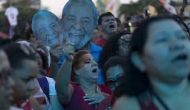 Festival musical reúne a una multitud en Río para pedir la libertad de Lula