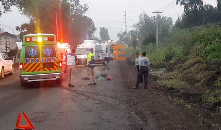 Motociclista y su acompañante fallecen tras ser arrollados por un tráiler en Jacona, Michoacán