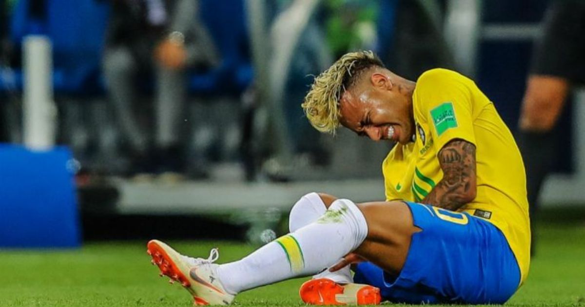 Neymar se justifica ante el mundo en comercial: "No caí, me derrumbé"