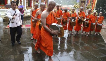 Niños rescatados en Tailandia fueron ordenados en templo budista