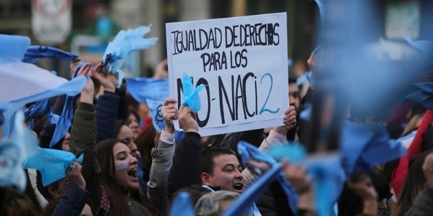 Organizaciones 'provida' marchan a Olivos para pedirle a Macri que vete la hipotética ley