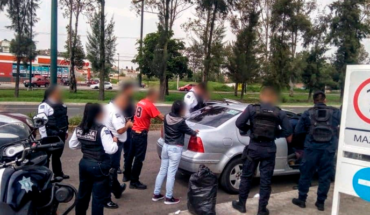 Pareja es arrestada en Morelia por posesión de droga y auto robado