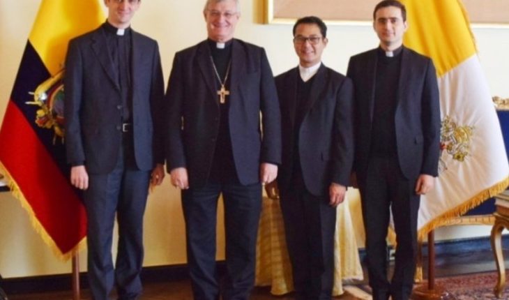 S.E. Mons. @andrescarras Coso Nuncio Apostólico d Ecuador junto al P. @PedreraJohn #ExSecretario, P. #FedericoBoni desig…