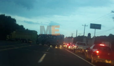 Sujetos intentaron incendiar camión en carretera Uruapan- Paracho