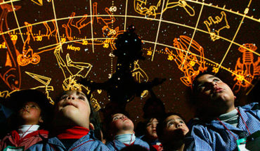 Talleres de astronomía para niños y niñas