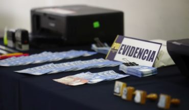 [VIDEO] Hombre fabricaba billetes falsos en Santiago para venderlos en todo el país