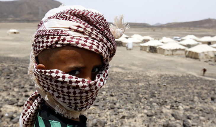 Al menos 39 muertos por bombardeo contra un bus con niños en Yemen