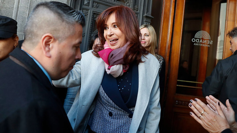Allanan departamento de Cristina Fernández de Kirchner por caso de corrupción