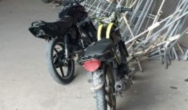 Detienen a hombre con motocicleta robada en Badiraguato