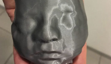En Argentina, doctores imprimen en 3D rostro de bebé de 29 semanas para que padres ciegos lo puedan “ver”