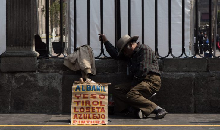 Informalidad volvería pobres a 30 millones de mexicanos