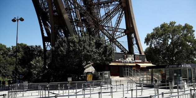 La Torre Eiffel estuvo cerrada por dos días