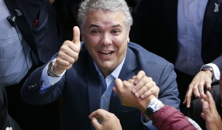 Nuevo presidente de Colombia enfrenta larga lista de retos