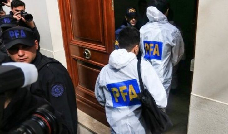 Operativo histórico: más de 4 horas de allanamiento a las propiedades de Cristina Kirchner