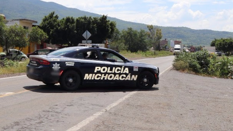 Policía Michoacán y Ejército van por 12 objetivos delincuenciales tras narco bloqueos
