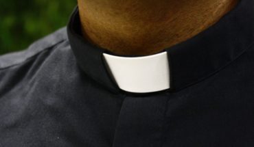 Presunto sacerdote pedófilo muere en una audiencia mientras era juzgado