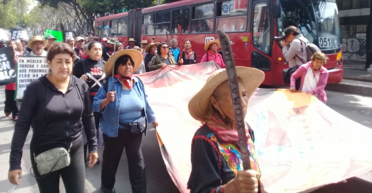 Pueblos de Atenco exigen a AMLO cancelación del NAIM