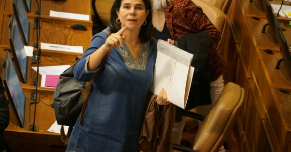 Sala Cuna: Ximena Ossandón acusa a la CPC de “meter miedo de modo irresponsable”