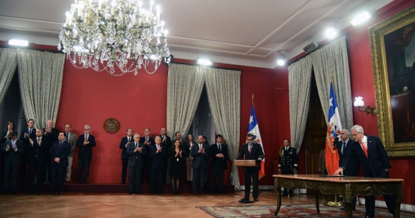 Se quedó pegado con Bachelet: el discurso de Piñera en el cambio de gabinete