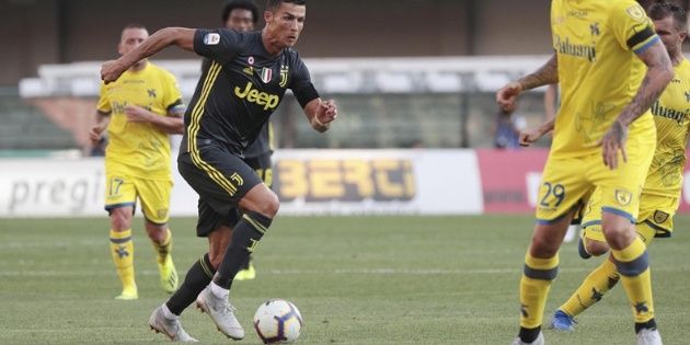 VAR, gol anulado y triunfo agónico: Así fue el debut de Cristiano Ronaldo en Juventus