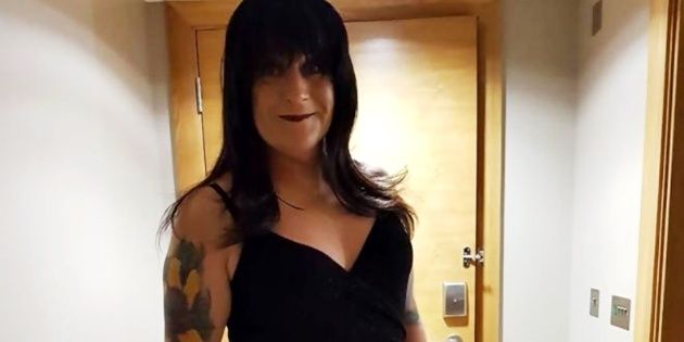 A transgender woman referees for the first time a party in United Kingdom