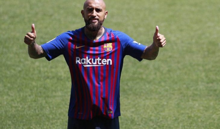 translated from Spanish: Arturo Vidal was summoned for the duel before the Alaves FC Barcelona