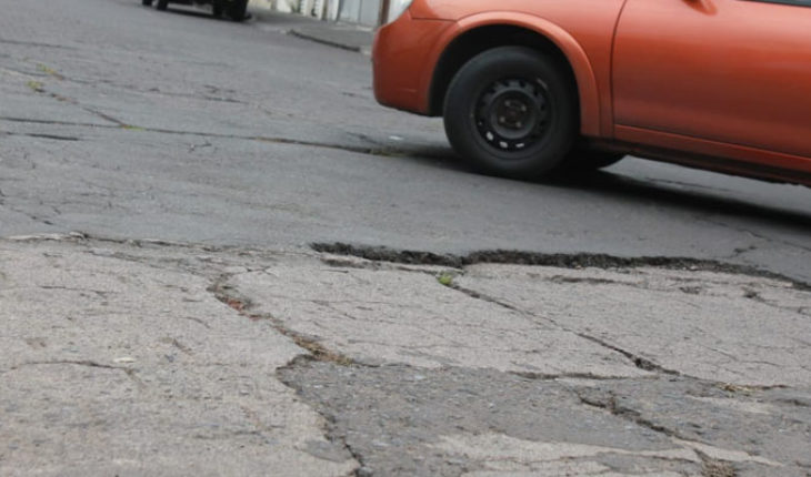 translated from Spanish: City of Morelia forced to repair affectations in vehicles by potholes