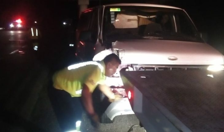 translated from Spanish: Clumsy accident on the Tepic-Villa Union Highway