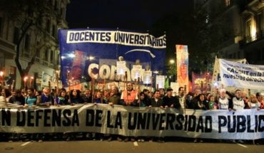 translated from Spanish: Education University teachers to a new joint meeting