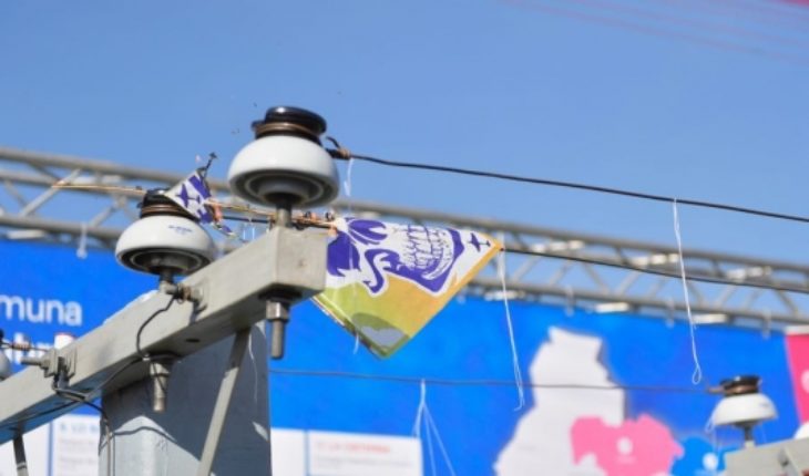 translated from Spanish: Enel Distribución, Achs y Carabineros de Chile lanzan campaña para prevenir accidentes por uso de hilo curado y evitar interrupciones del suministro eléctrico