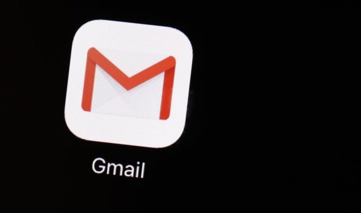 translated from Spanish: Gmail ofrece sugerencias de respuestas automáticas a correos