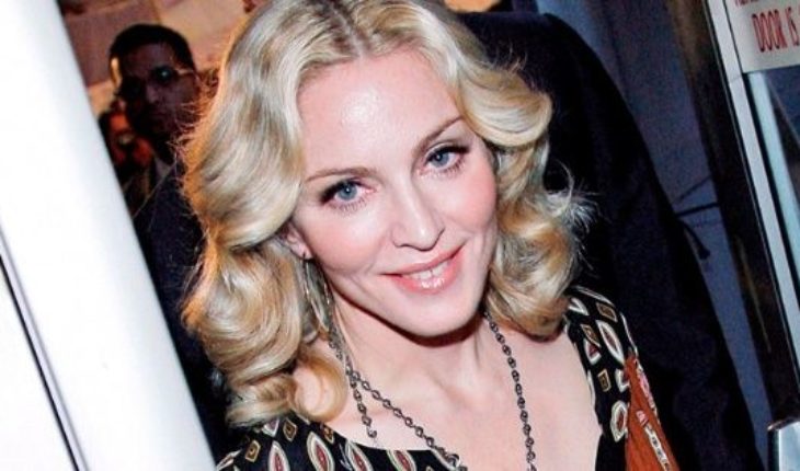 translated from Spanish: Happy birthday! So Madonna received 60