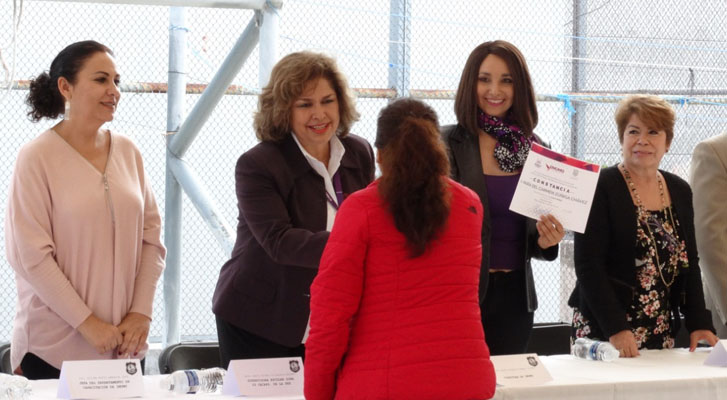 IMUMO entrega certificados de capacitación laboral a Mujeres Privadas de su Libertad