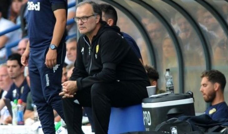 translated from Spanish: Marcelo Bielsa makes history with Leeds United and wins the love of England