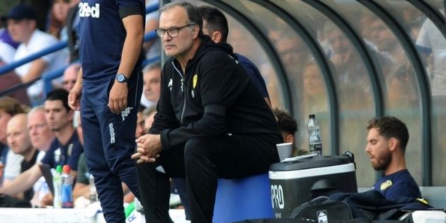 Marcelo Bielsa makes history with Leeds United and wins the love of England