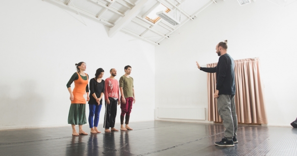 Master class in contemporary dance with performer Thomas Bentin in Black Dance Studio