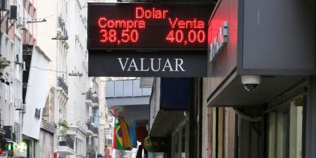 Megadevaluación: el dólar subió más de $6 en un día